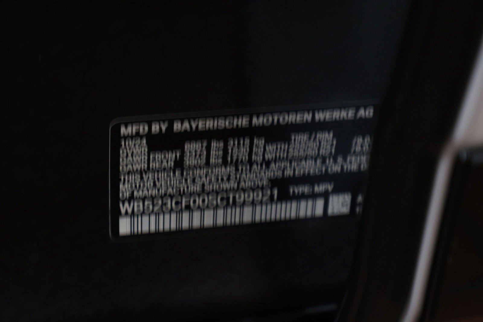 Used 2025 BMW iX xDrive50 w/ Premium Package image 13