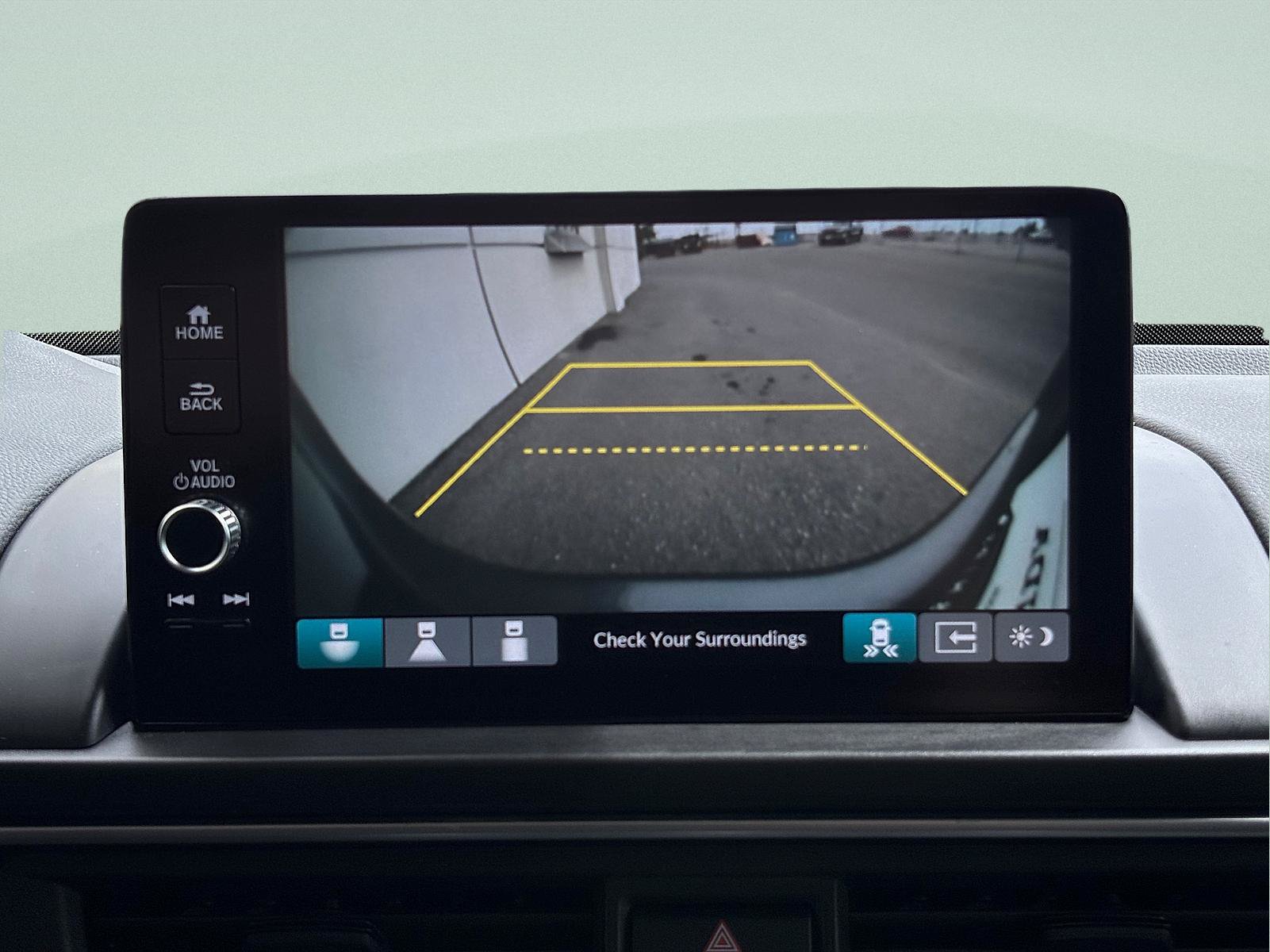 Certified 2025 Honda Pilot Touring image 26