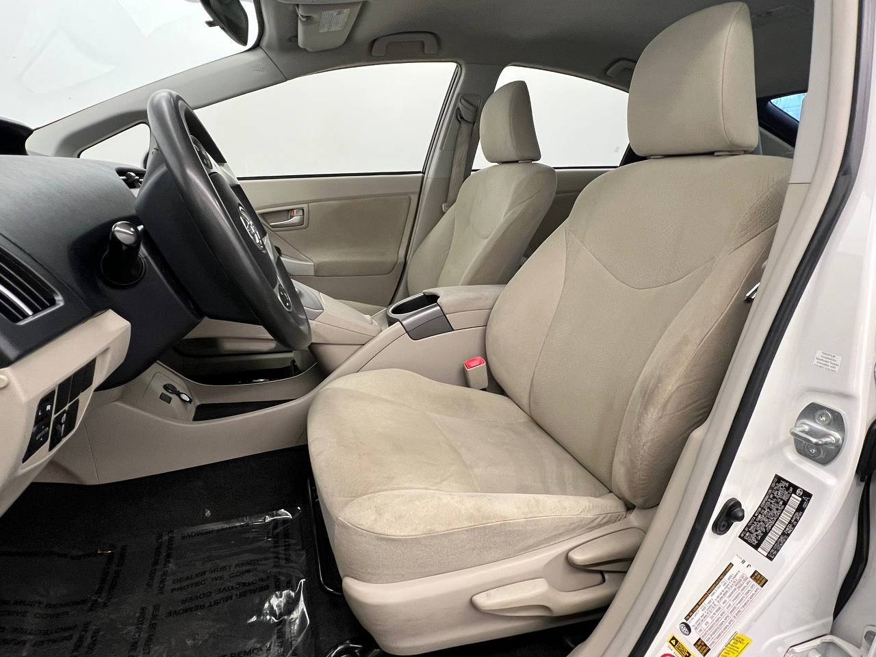 Used 2012 Toyota Prius Three image 8