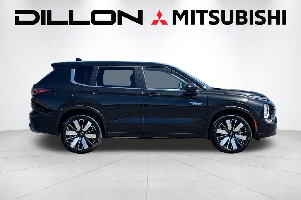 New 2026 Mitsubishi Outlander SE AWD/4WD image 3
