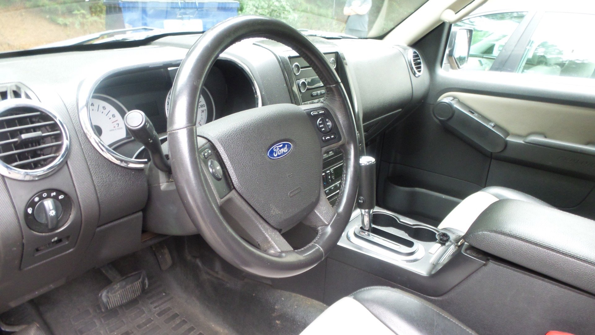 Used 2008 Ford Explorer Sport Trac Limited AWD/4WD image 5