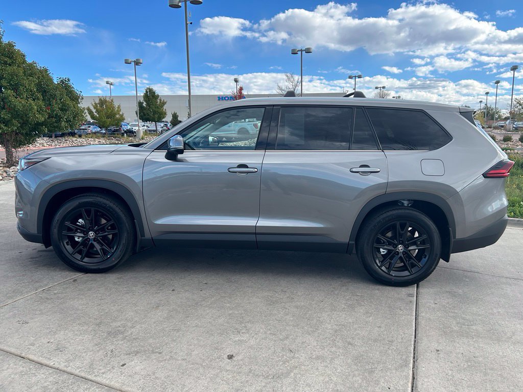 Used 2026 Toyota Grand Highlander AWD image 5