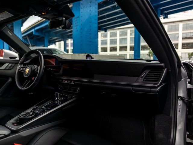 Certified 2025 Porsche 911 Carrera image 29