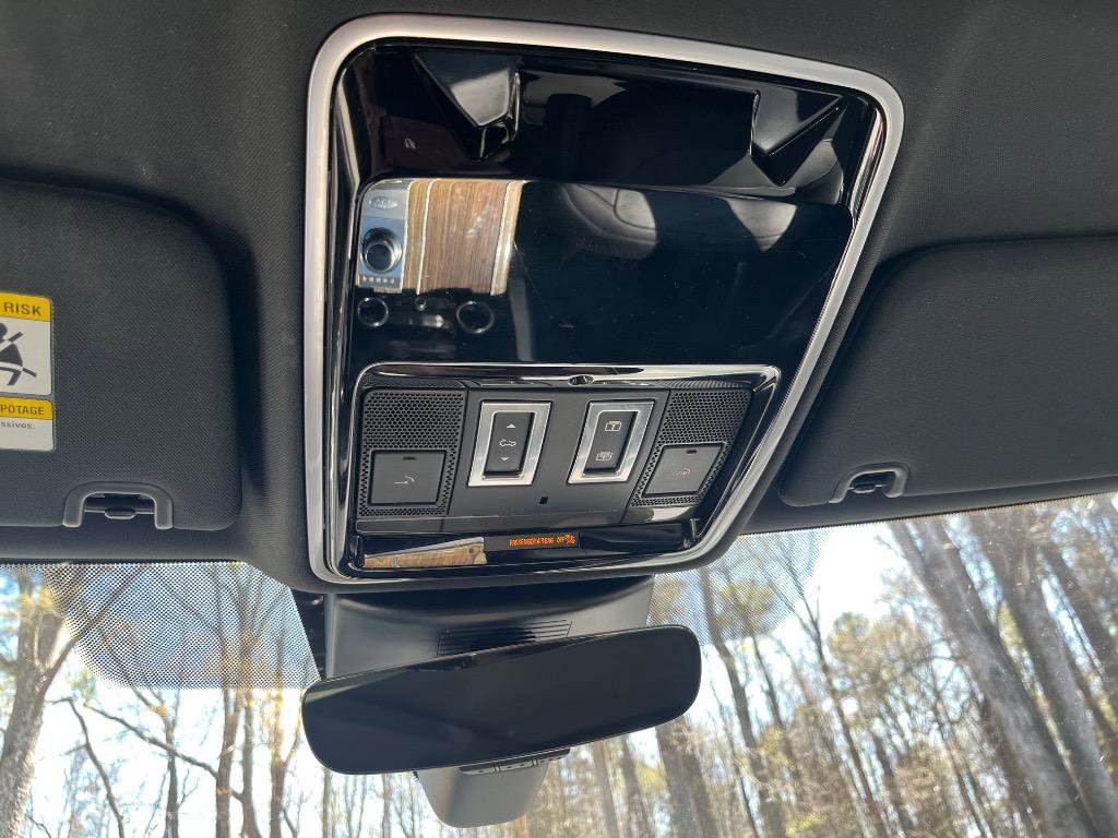 Used 2018 Land Rover Range Rover Supercharged image 17