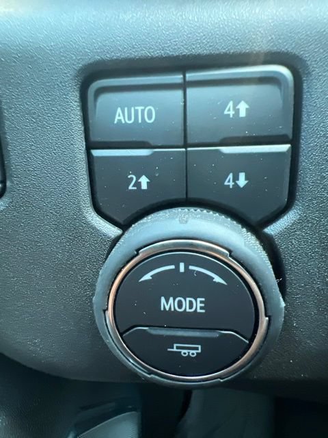 Used 2025 Chevrolet Silverado 1500 High Country w/ High Country Premium Package AWD/4WD image 19