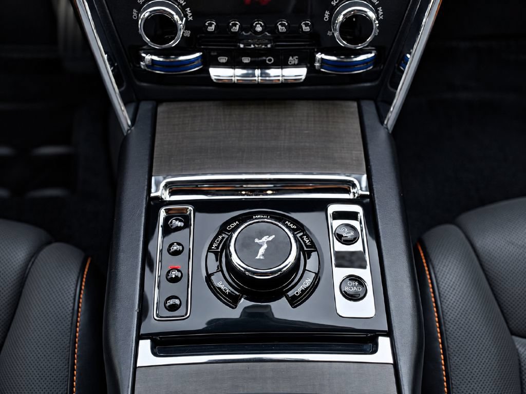 Used 2019 Rolls-Royce Cullinan AWD/4WD image 22