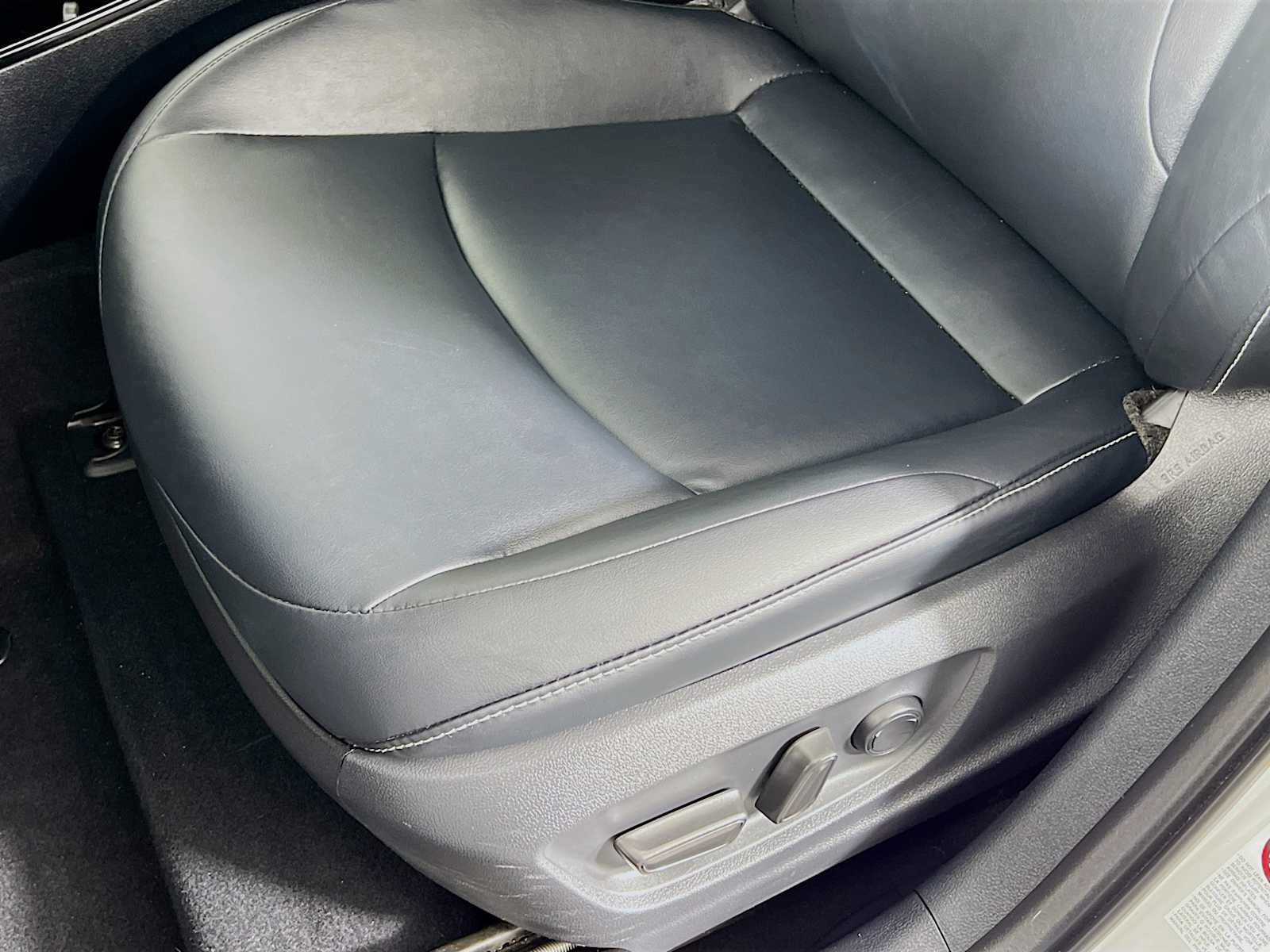 Used 2021 Toyota Prius Prime XLE image 20