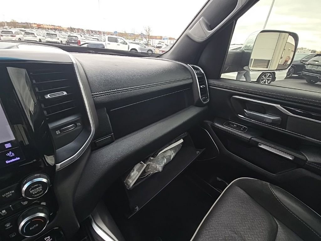 Used 2020 RAM 1500 Laramie w/ Sport Appearance Package AWD/4WD image 25