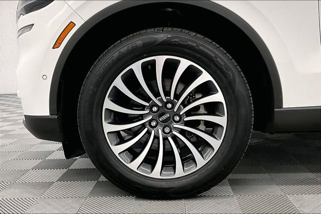 Used 2023 Lincoln Aviator Reserve w/ Elements Package Plus image 9