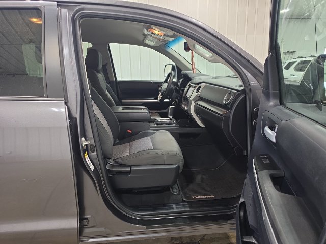 Used 2015 Toyota Tundra SR5 w/ TRD Off Road Package AWD/4WD image 29