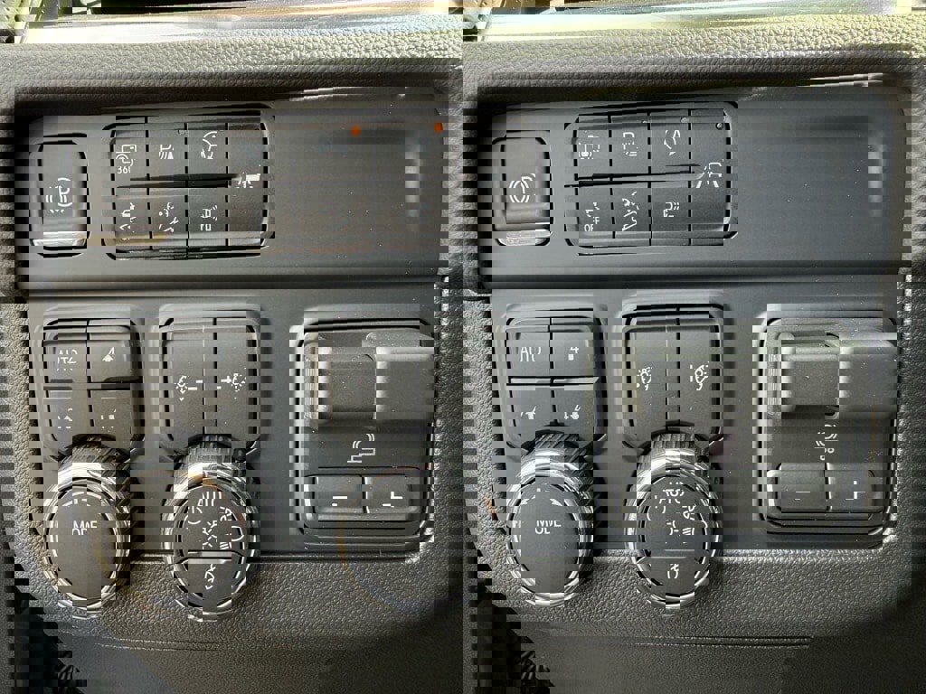 New 2025 Chevrolet Tahoe Premier image 18