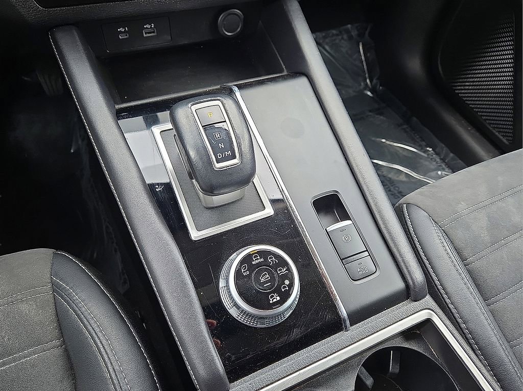 Used 2023 Mitsubishi Outlander SE image 28