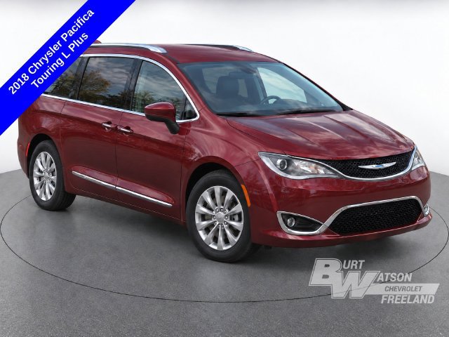 Used 2018 Chrysler Pacifica Touring-L Plus FWD image 3