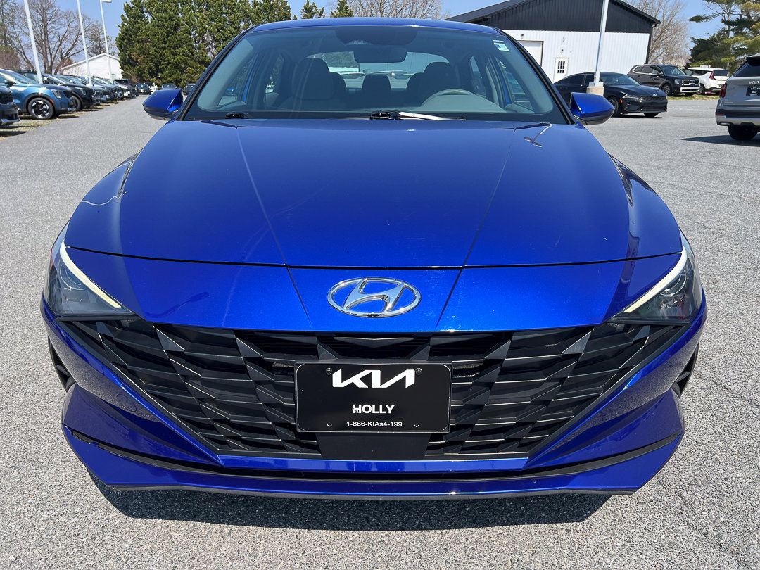 Used 2023 Hyundai Elantra SEL w/ Convenience Package FWD image 9