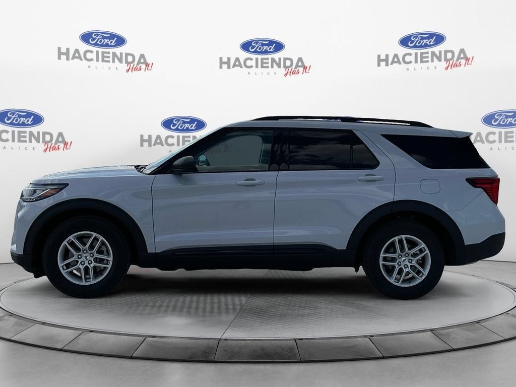 Used 2026 Ford Explorer Active RWD image 2
