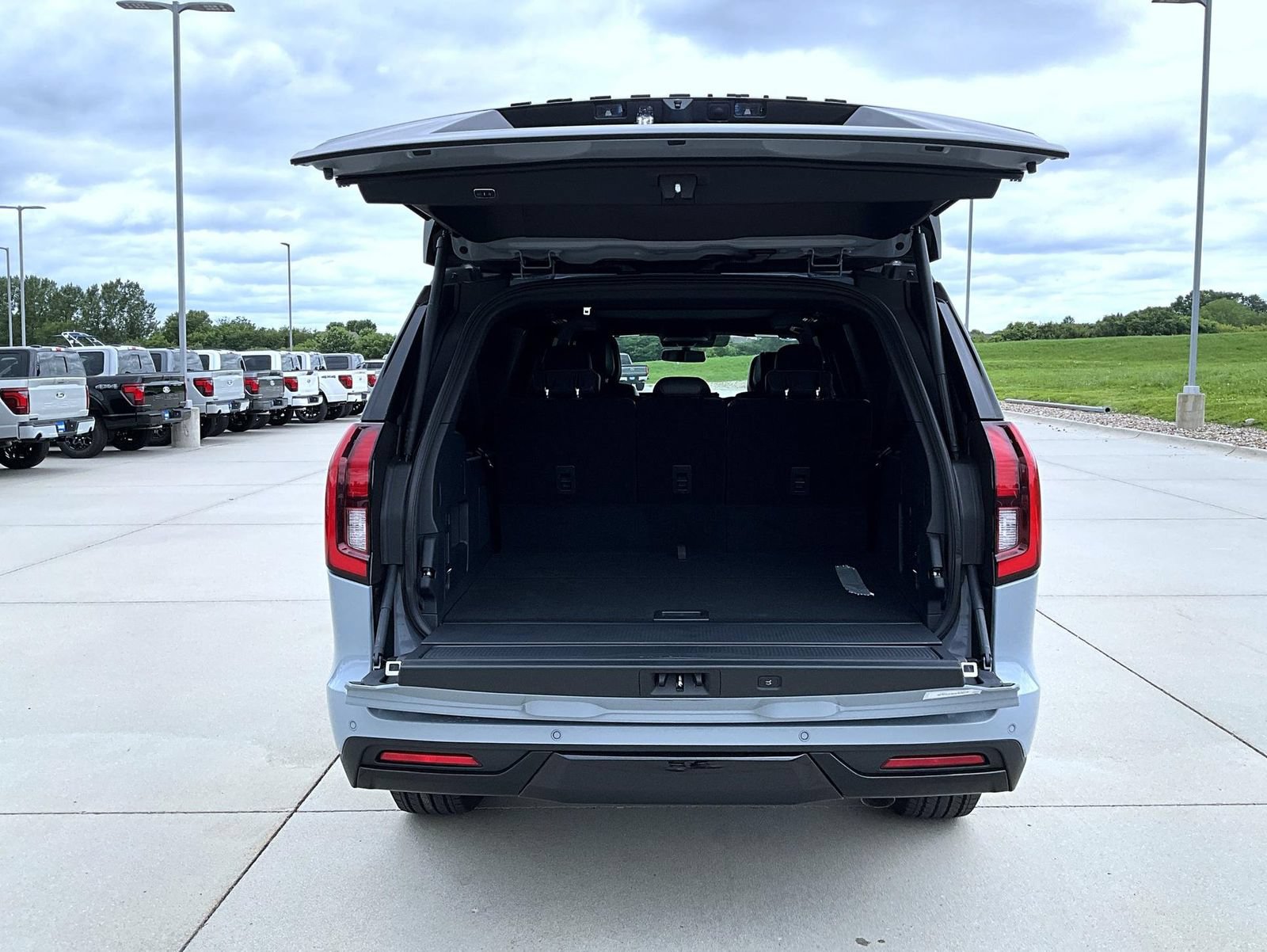 New 2027 Ford Expedition Max Platinum w/ Stealth Appearance Package AWD/4WD image 16