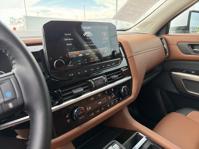 Used 2025 Nissan Pathfinder Platinum w/ Cargo Package AWD/4WD image 14
