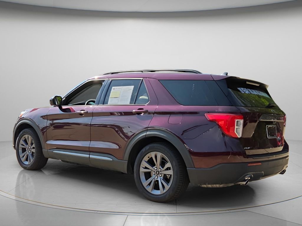 Used 2022 Ford Explorer XLT w/ Equipment Group 202A RWD image 6
