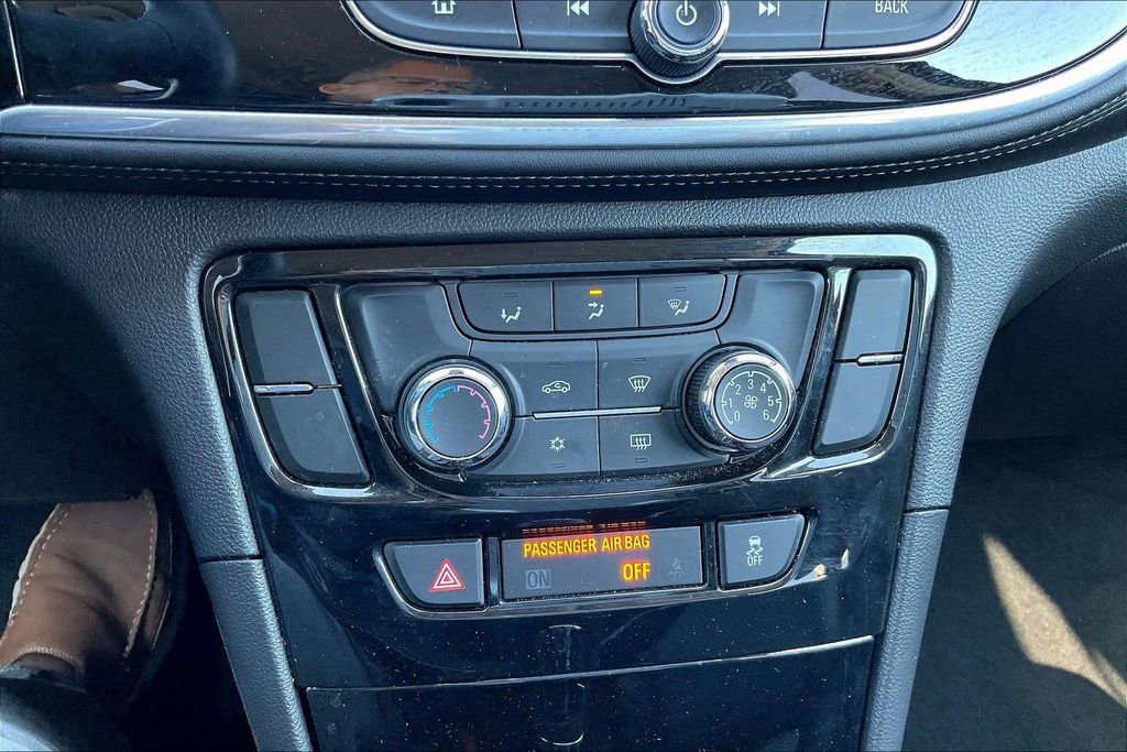 Used 2020 Buick Encore Preferred w/ Safety Package image 30