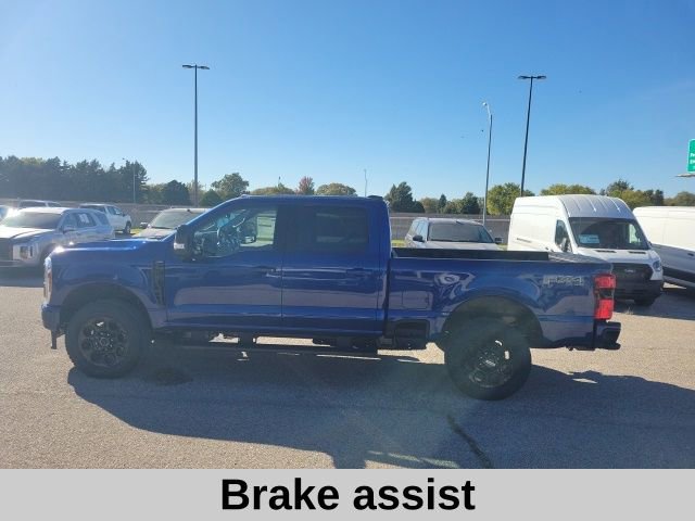 New 2026 Ford F250 Lariat w/ Black Appearance Package image 3