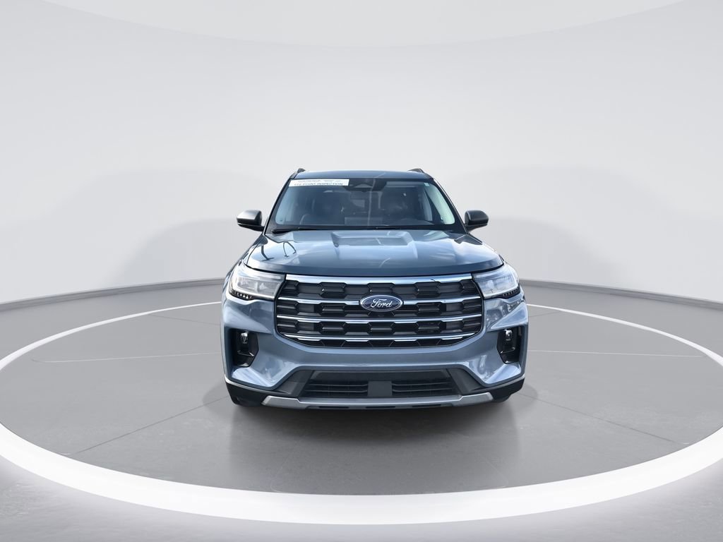 Used 2025 Ford Explorer Active w/ Active Comfort Package AWD/4WD image 3