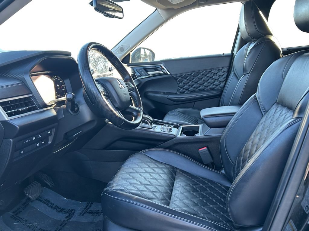 Used 2024 Mitsubishi Outlander SEL image 10