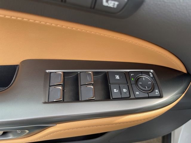Used 2023 Lexus NX 350 AWD image 11