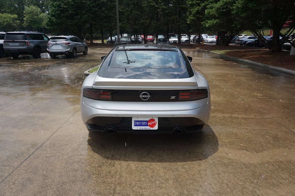 Used 2025 Nissan Z Performance w/ Floor Mat Package RWD image 17