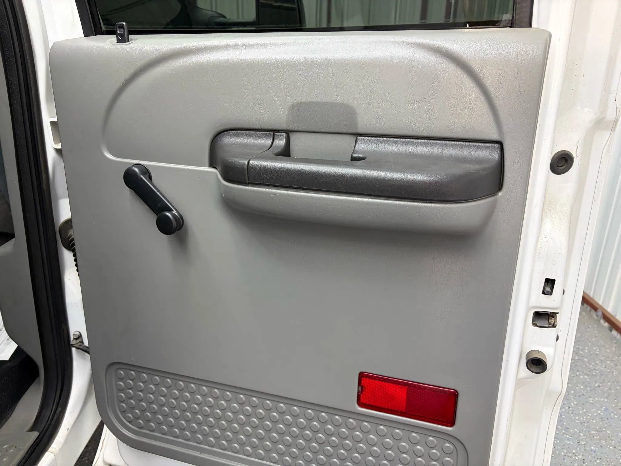 Used 2005 Ford F450 2WD Crew Cab Super Duty image 31