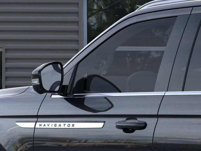 New 2026 Lincoln Navigator L Premier AWD/4WD image 20