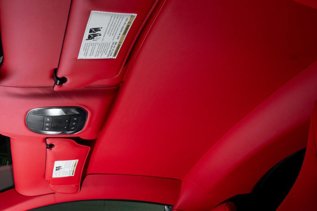 Used 2022 Ferrari 812 Competizione image 28