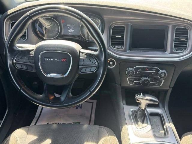 Used 2022 Dodge Charger SXT RWD image 17