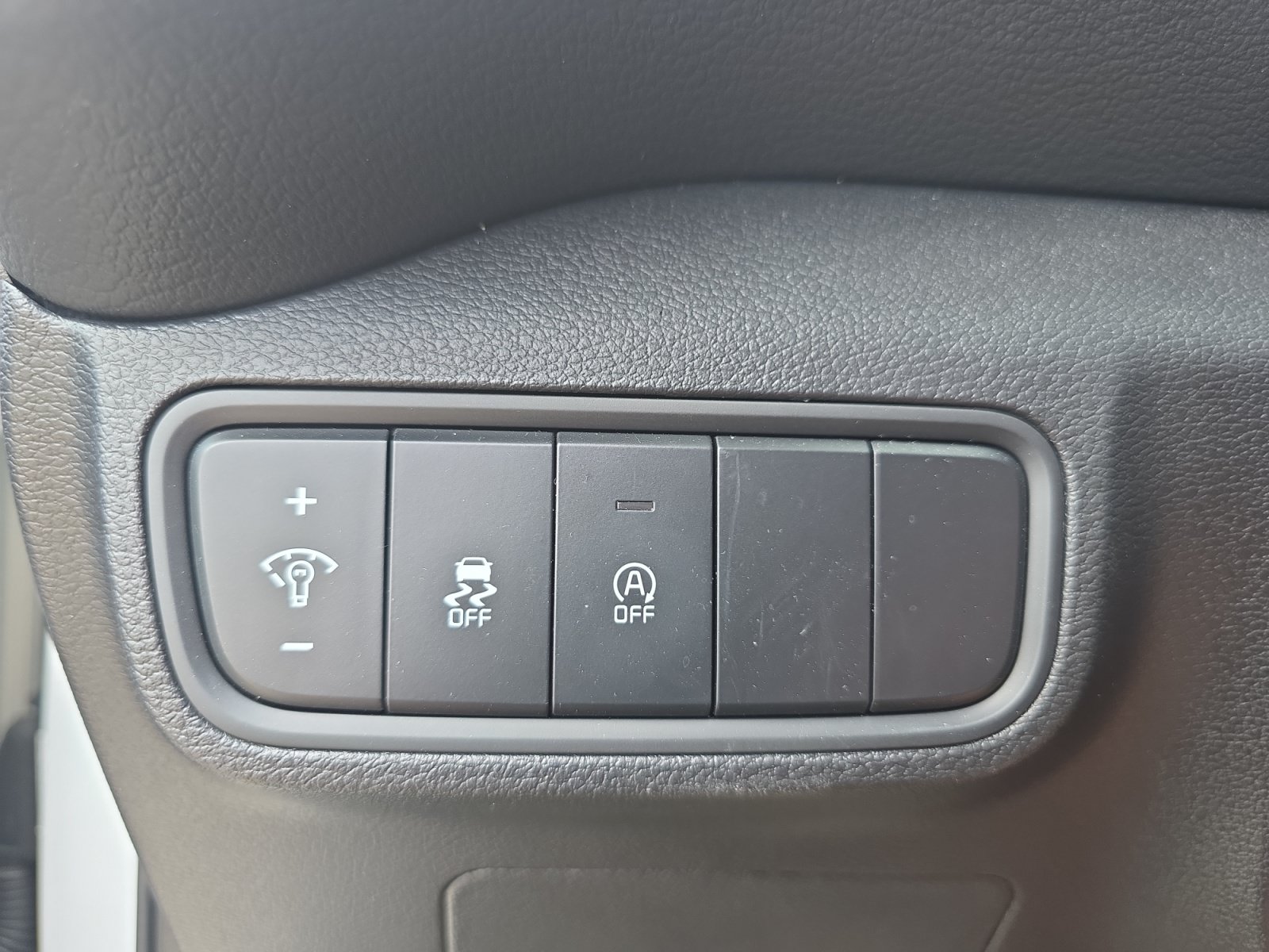 Certified 2025 Kia Soul LX w/ LX Technology Package FWD image 25
