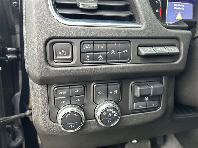 Used 2021 GMC Yukon AT4 w/ AT4 Premium Plus Package image 17