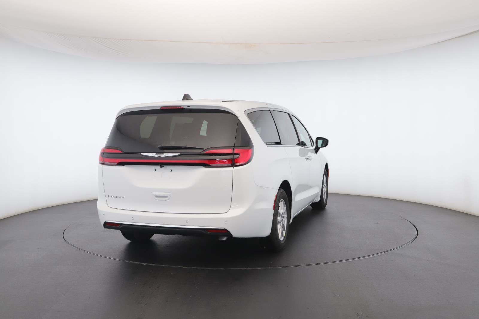 New 2026 Chrysler Pacifica Select image 26