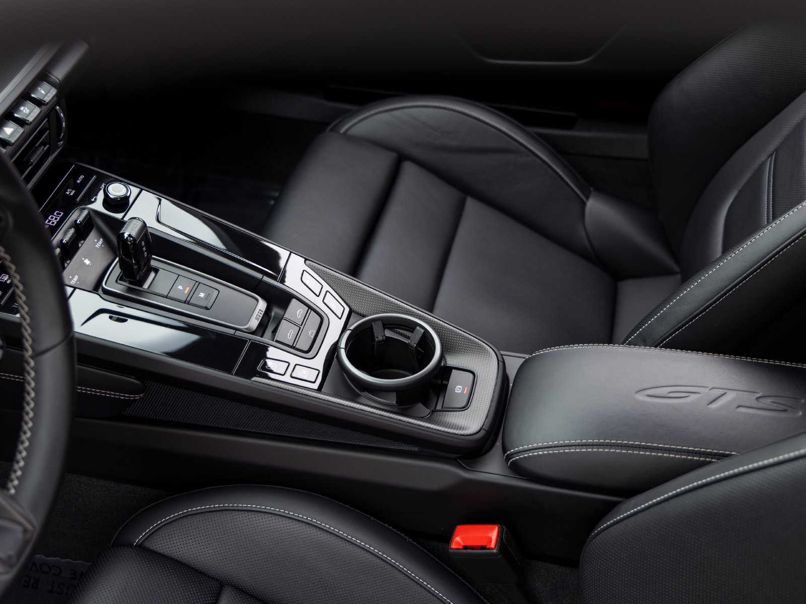 Certified 2025 Porsche 911 Carrera GTS RWD image 46