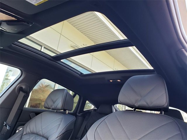 New 2026 BMW X6 xDrive40i w/ Climate Comfort Package image 20