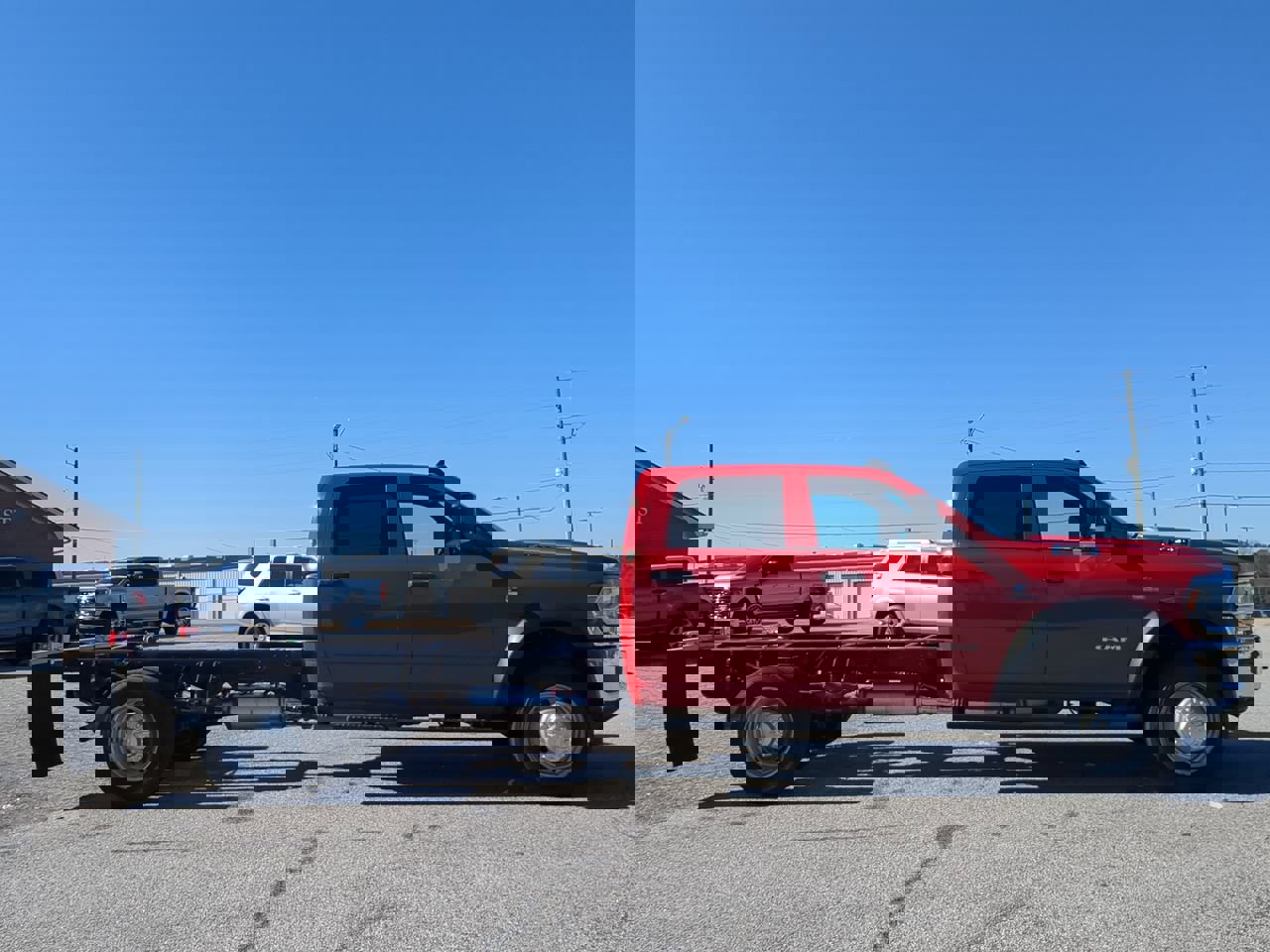 Used 2021 RAM 5500 Tradesman w/ Chrome Appearance Group image 2