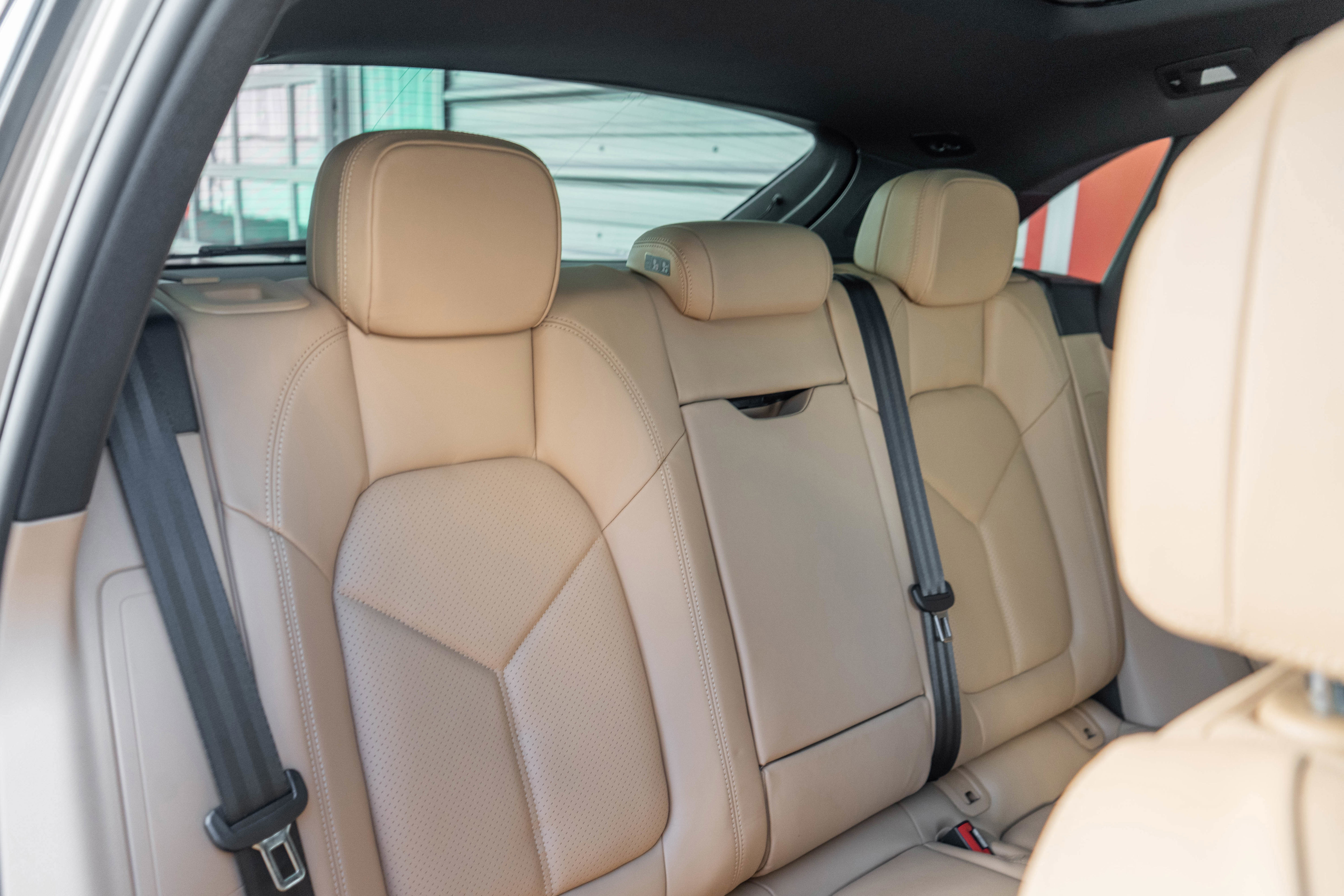 Used 2017 Porsche Macan S w/ Premium Package Plus AWD/4WD image 28