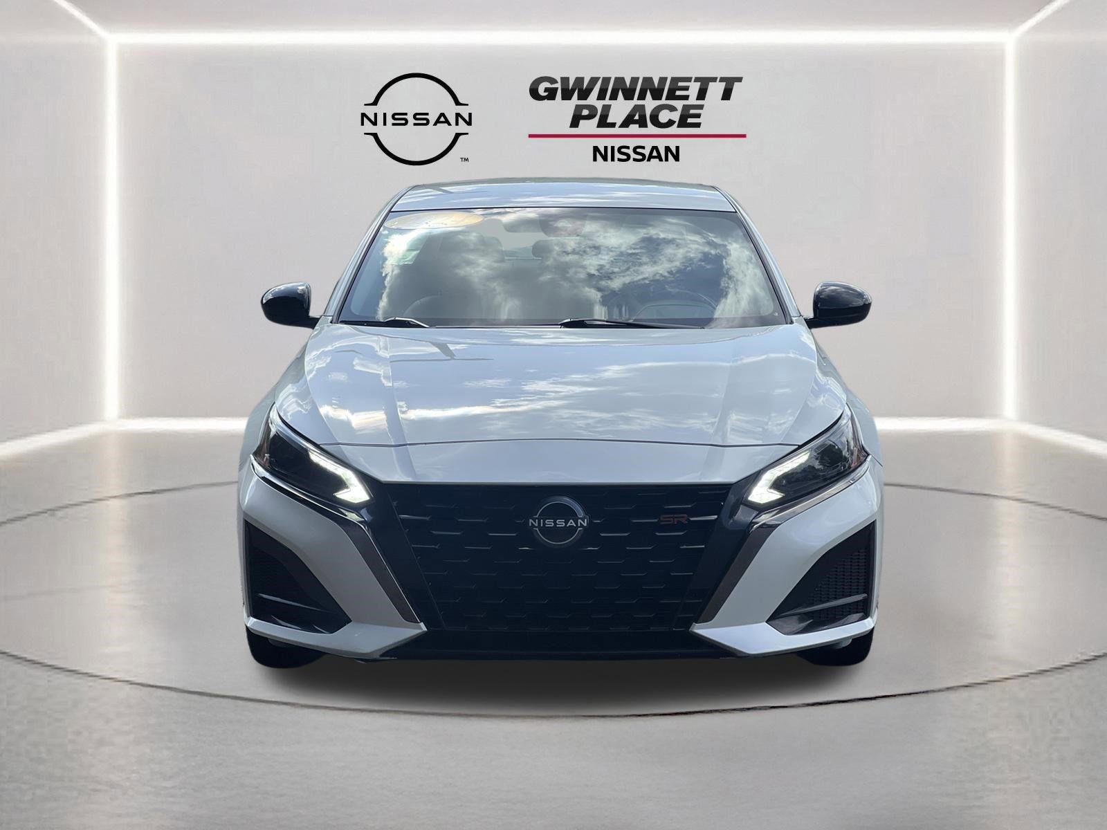 Used 2024 Nissan Altima 2.5 SR FWD image 26