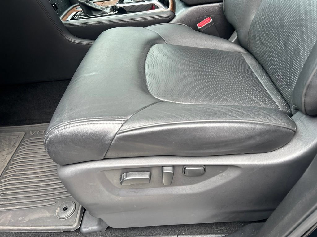 Certified 2024 Nissan Armada SL w/ Captain's Chairs Package RWD image 23