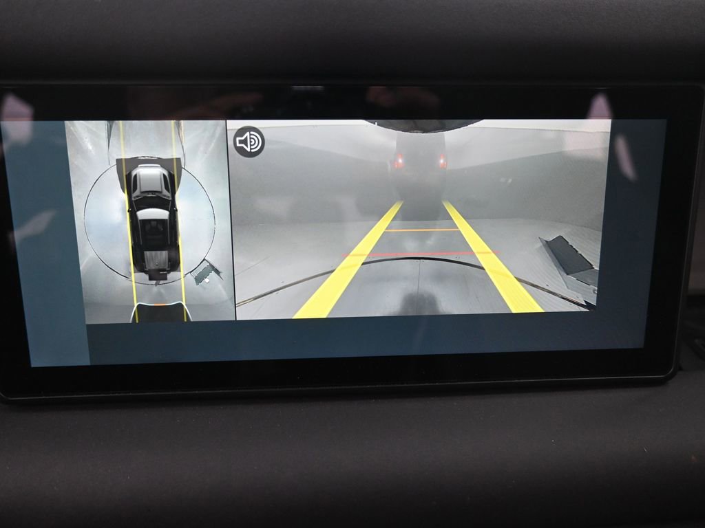 Used 2024 Land Rover Defender 110 S image 10