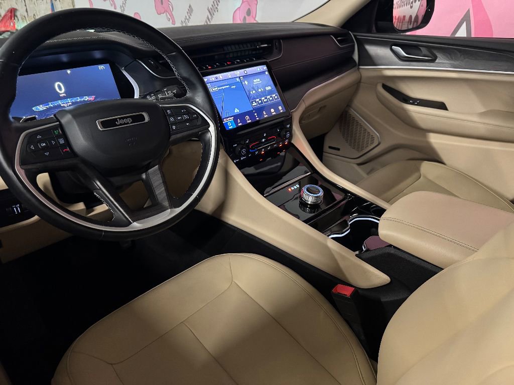 Used 2021 Jeep Grand Cherokee L Limited image 19