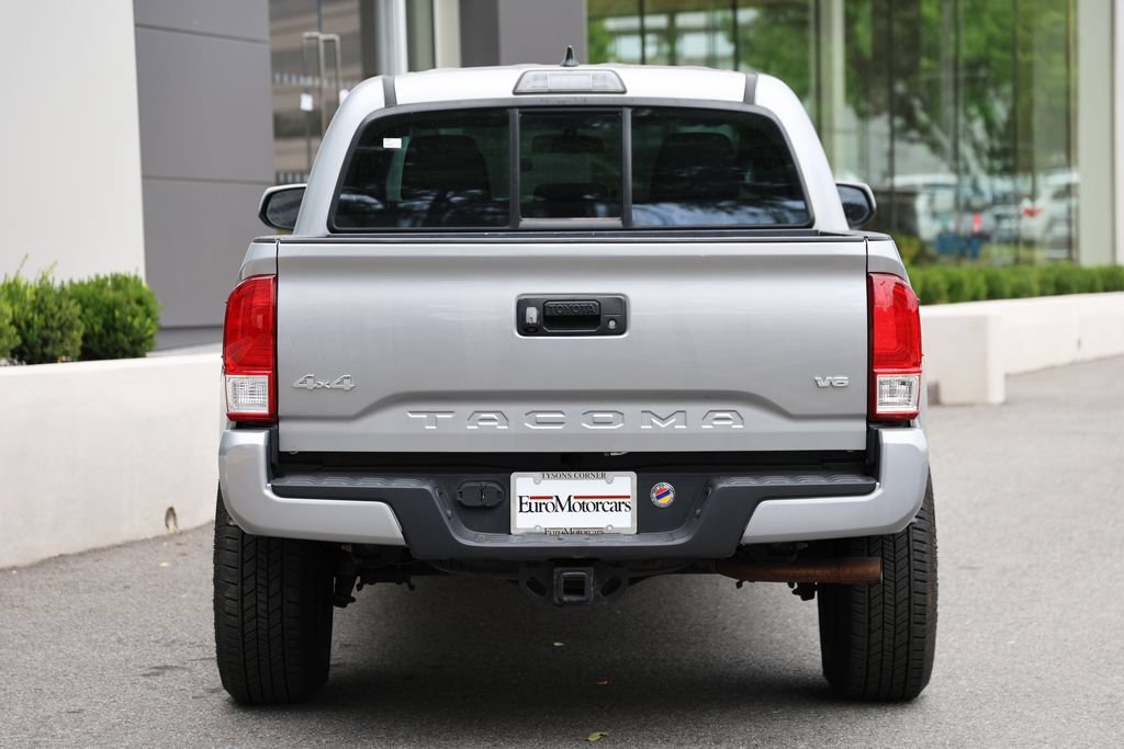 Used 2017 Toyota Tacoma 4x4 Double Cab image 3