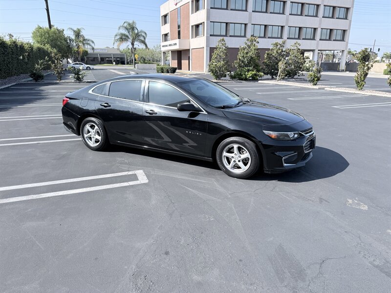 Used 2017 Chevrolet Malibu LS FWD image 6