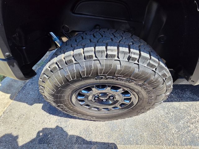 Used 2025 Jeep Wrangler Sport AWD/4WD image 20