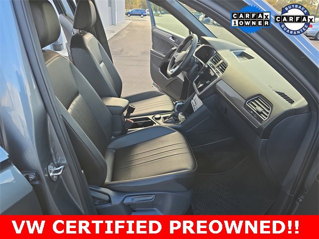 Used 2024 Volkswagen Tiguan SE R-Line image 18