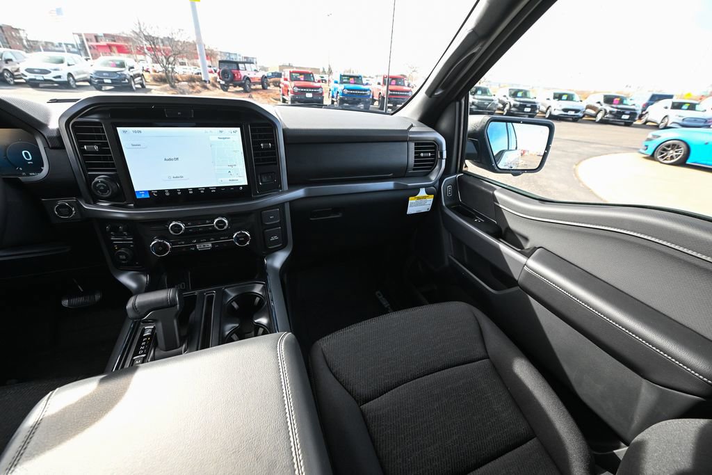 New 2025 Ford F150 XLT w/ Equipment Group 302A MID image 31