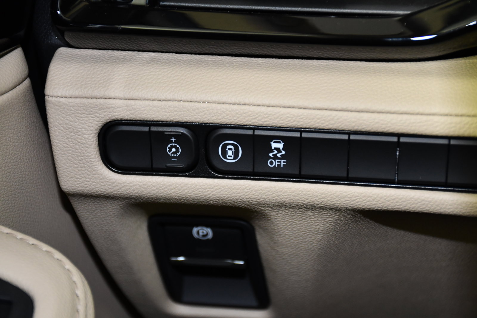 Certified 2025 Acura MDX SH-AWD image 35