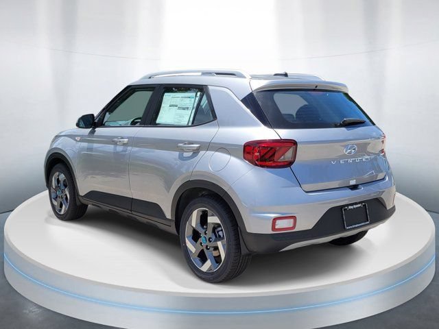 New 2026 Hyundai Venue SEL FWD image 3